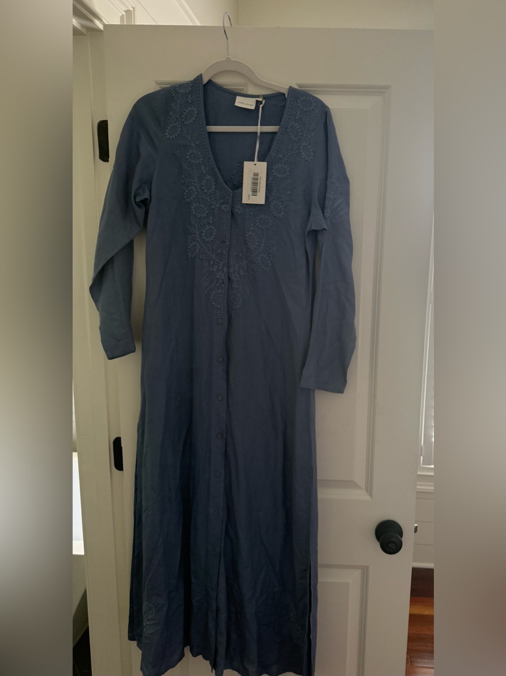 NWT Julia Amory Chloe Caftan. Size Small. Chambray Color.